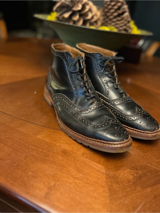 Allen Edmonds Other - Allen Edmonds Black Leather Wingtip Lace-Up Boots
